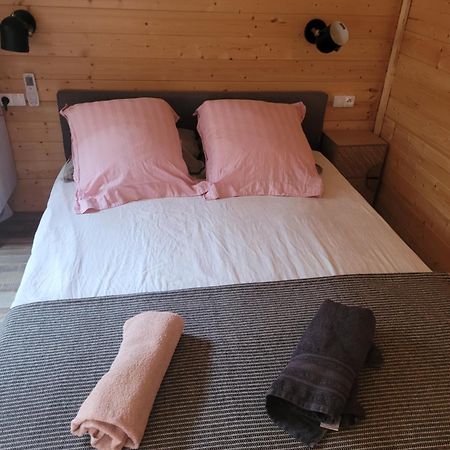 Loue Chalet De 11M2 Auribeau-sur-Siagne Eksteriør bilde